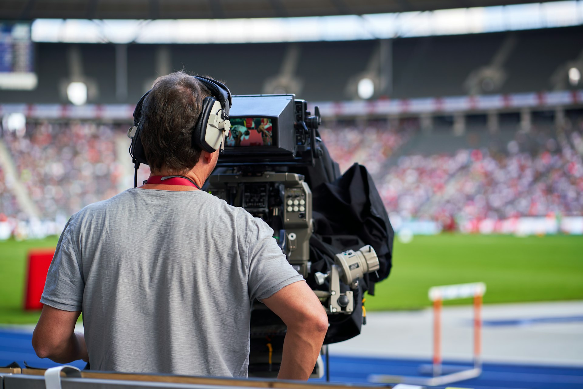 How Streaming Services Are Transforming Sports Broadcasting Rights