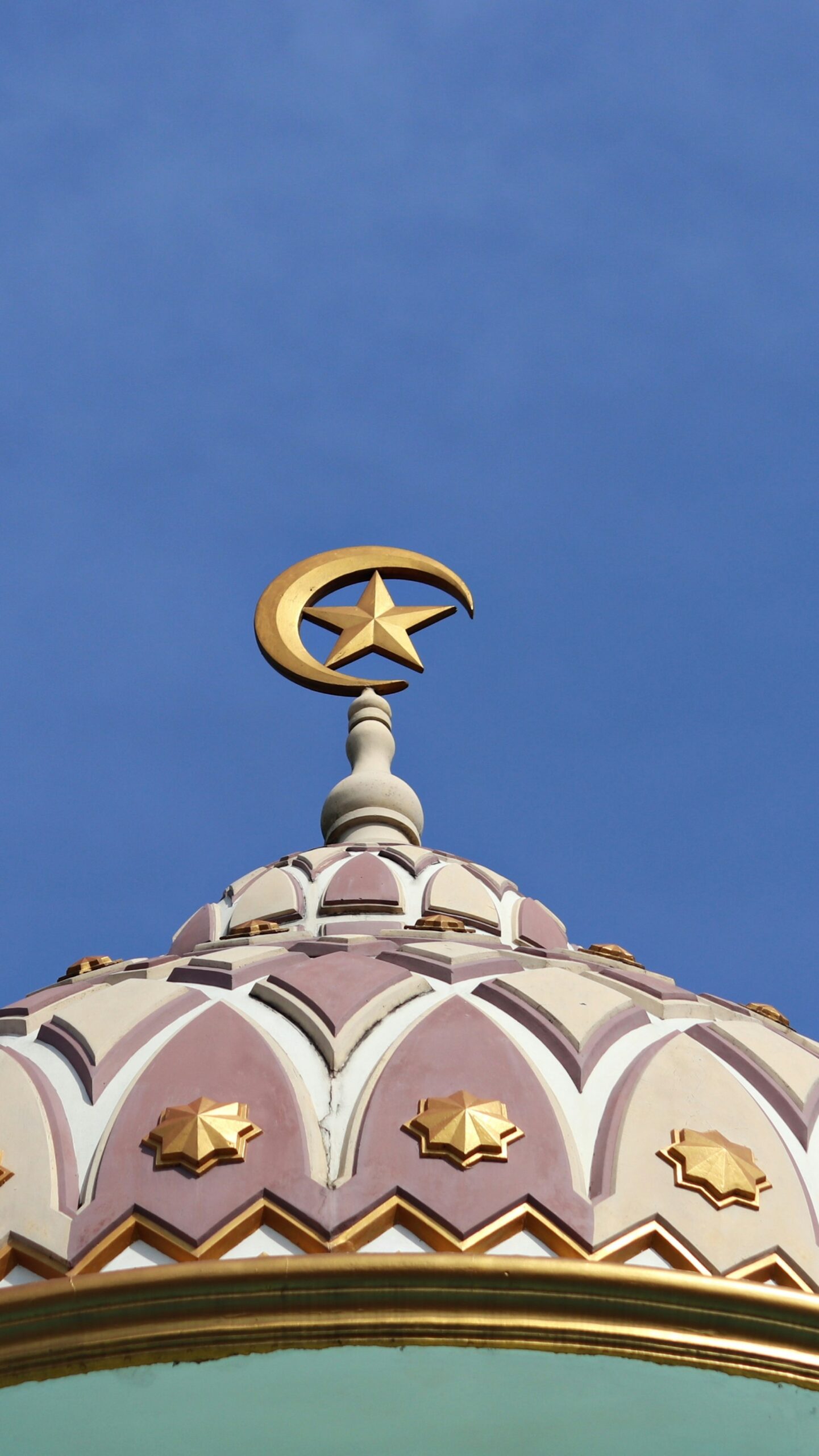 Understanding the Religious Significance of the Star of David