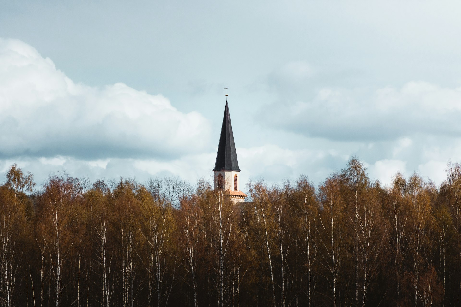 Understanding Religion in Sweden: Tradition, Trends, and Access