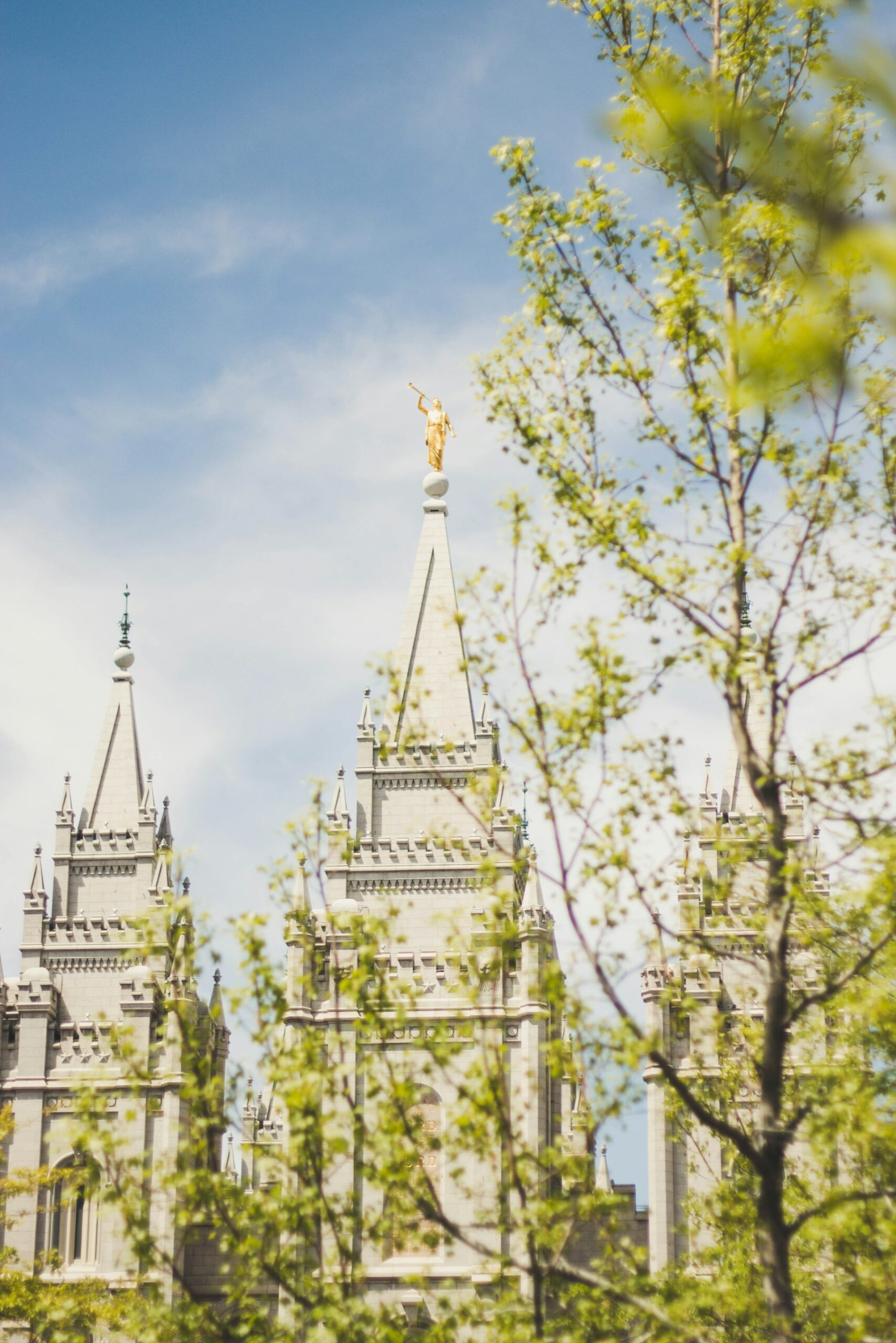 Exploring the Origins of the Mormon Religion: A Comprehensive Guide to Its Founding and Early Growth