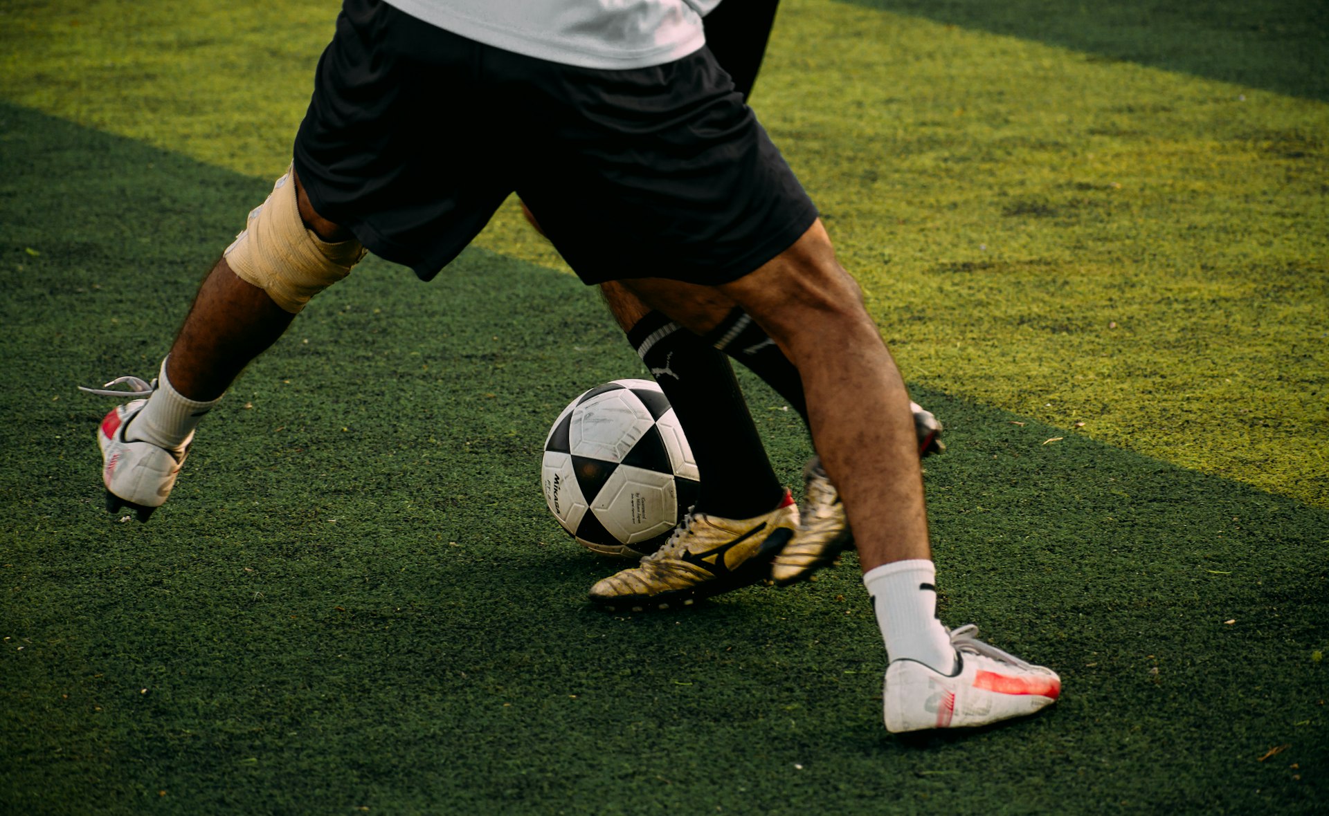 Injury Prevention Strategies in Professional Sports: Proven Methods for Peak Performance and Longevity